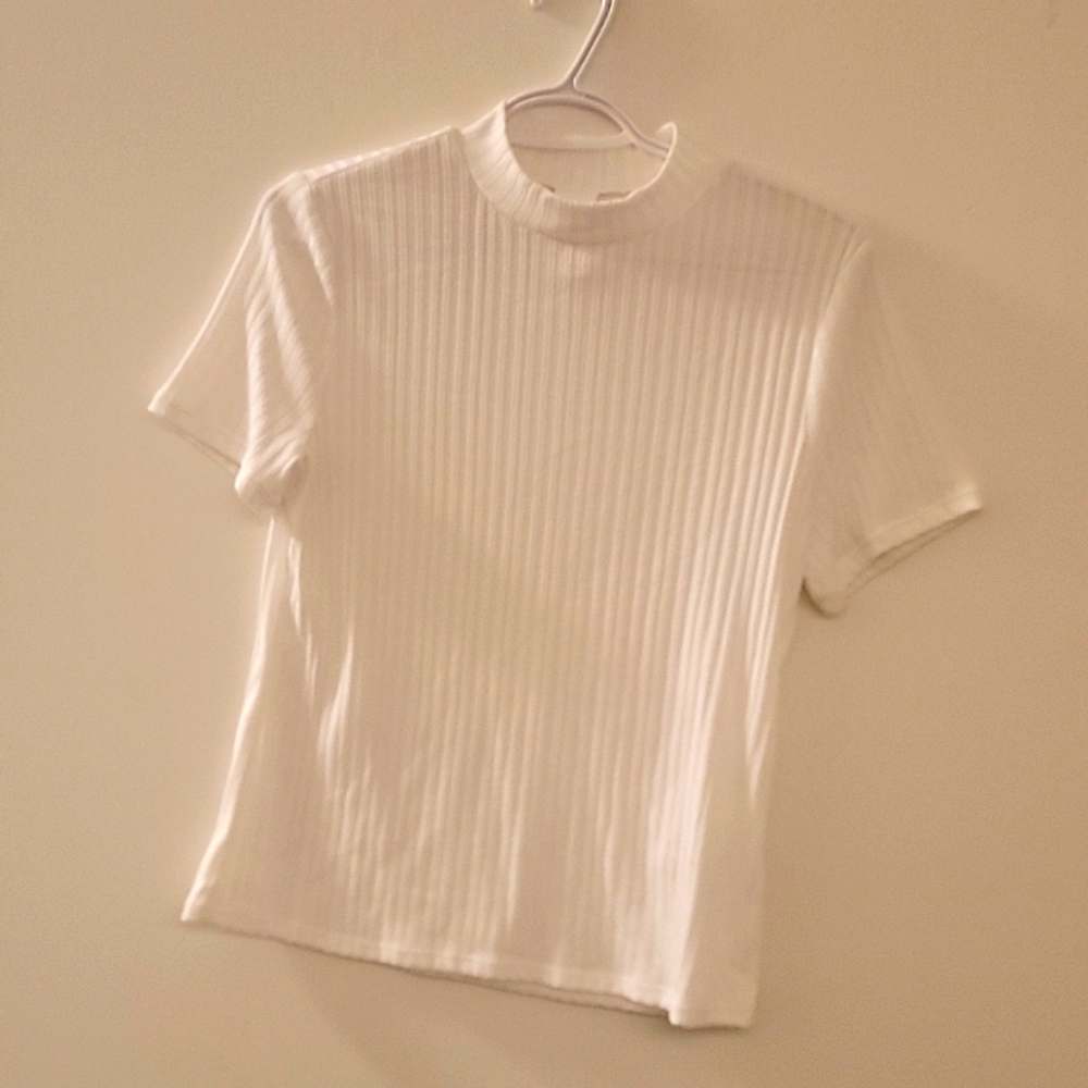 H&M White Short Sleeved High Neck Blouse